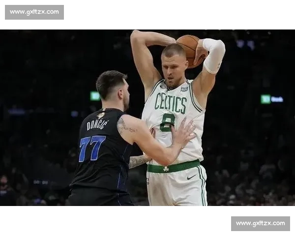 联盟焦点之战引爆球迷热议年轻核心带队逆转再掀季后赛格局讨论潮